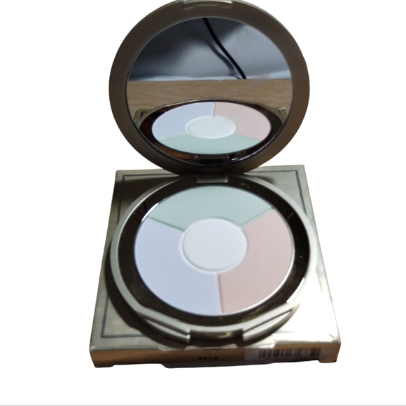 Stila Cosmetics Women's One step Correct Brightening Finishing Powder Light - Picture 4 of 7